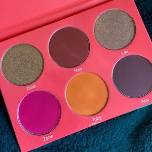 Juvia’s Place the Saharan Blush palette vol 1